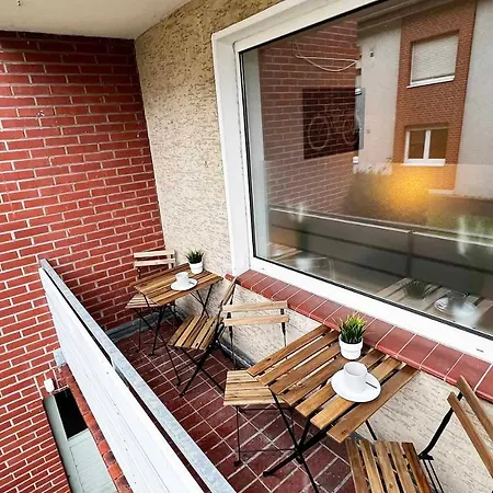 With Balcony In Apartamento Lengerich